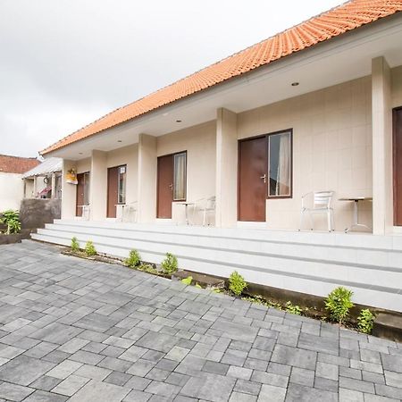 Oyo 2984 Berlian House Ungasan Hotell Jimbaran Exteriör bild