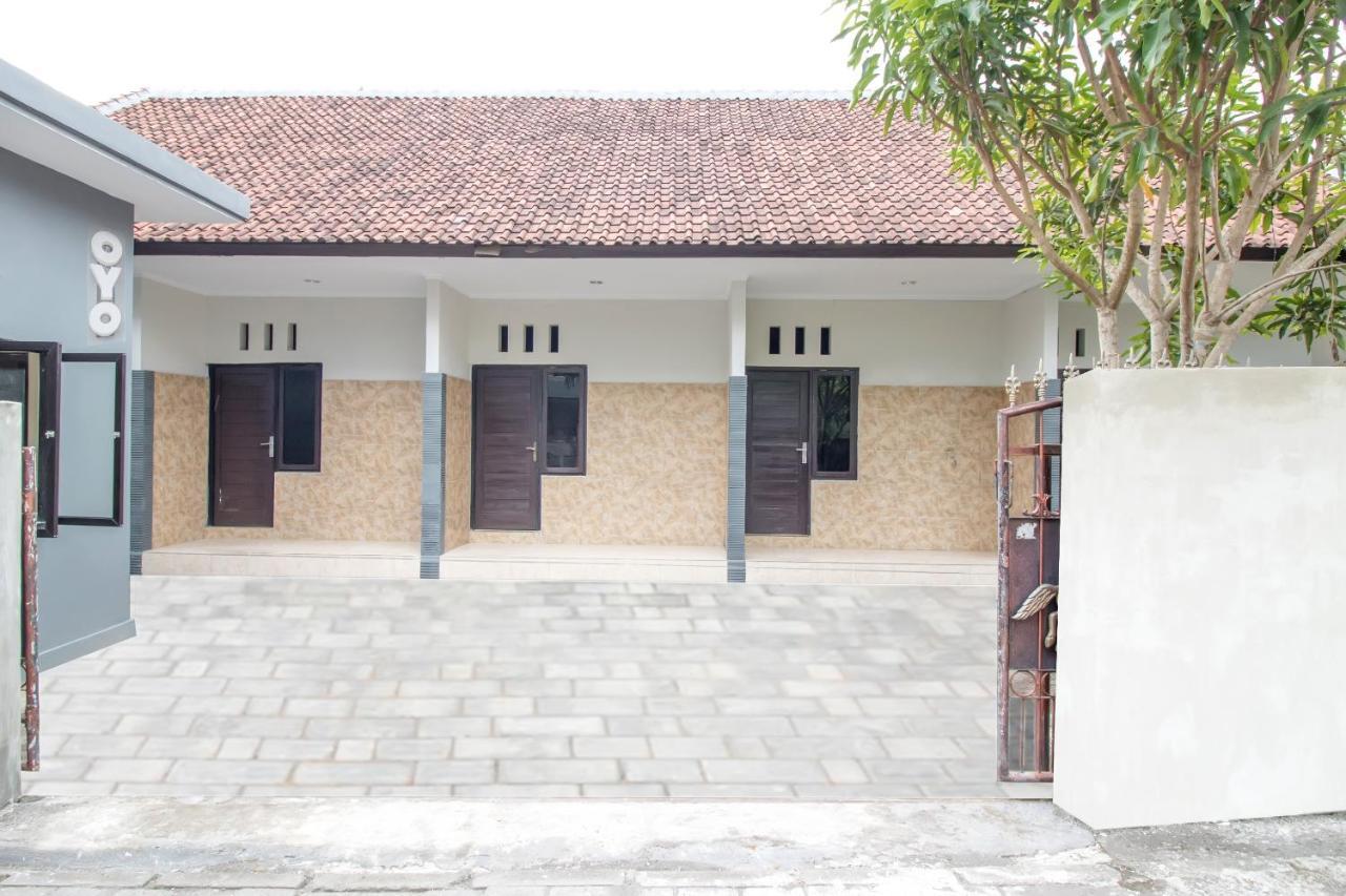 Oyo 2984 Berlian House Ungasan Hotell Jimbaran Exteriör bild